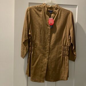 Tan linen shirt size 16 W Brand new still has tags on Purchased at Dillards.